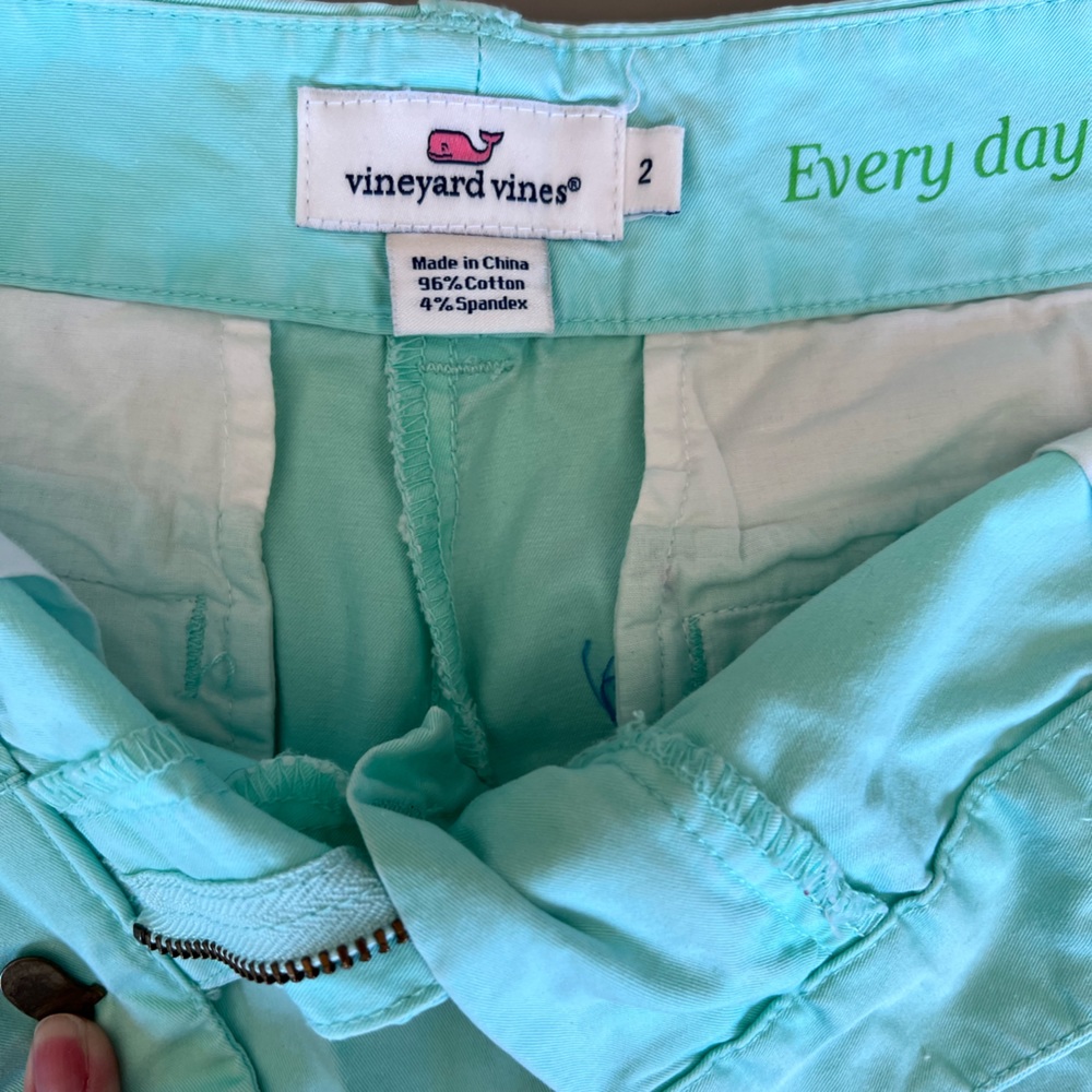 Vineyard Vines Dayboat - Women's Shorts Mint Green Stretch - size 2